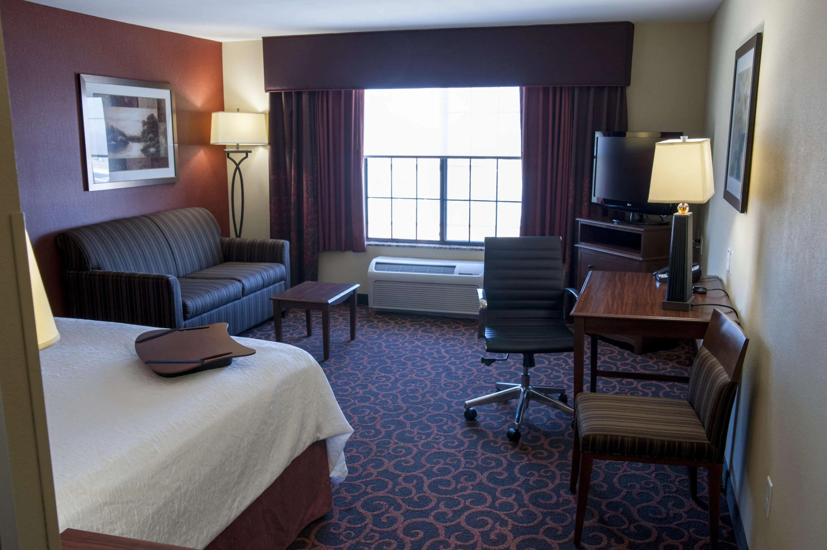 Hampton Inn & Suites Watertown