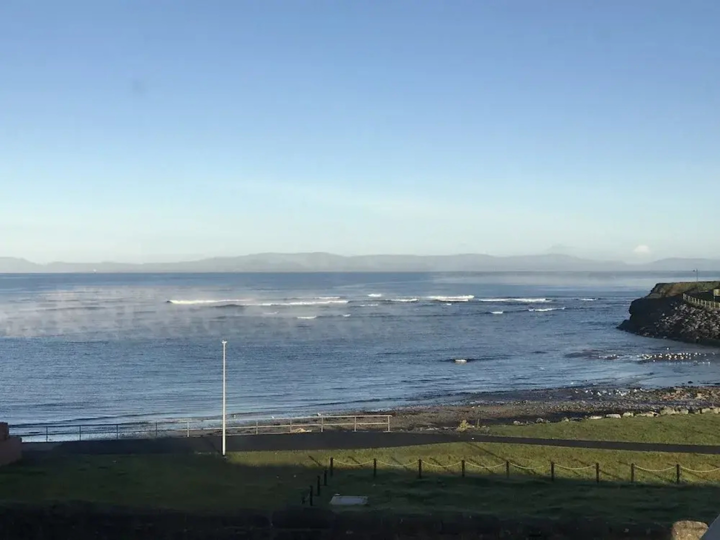 Maddens Bridge Bar, Restaurant & Guesthouse