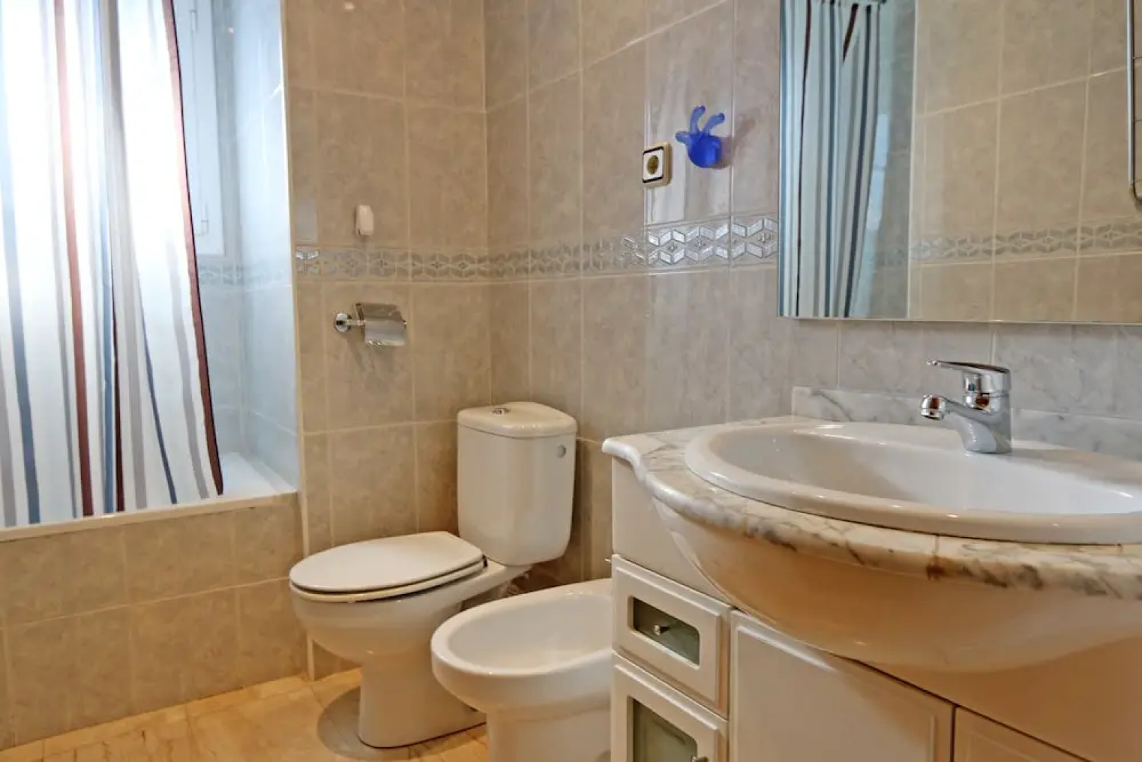 Suitur Casa con piscina y vistas al mar