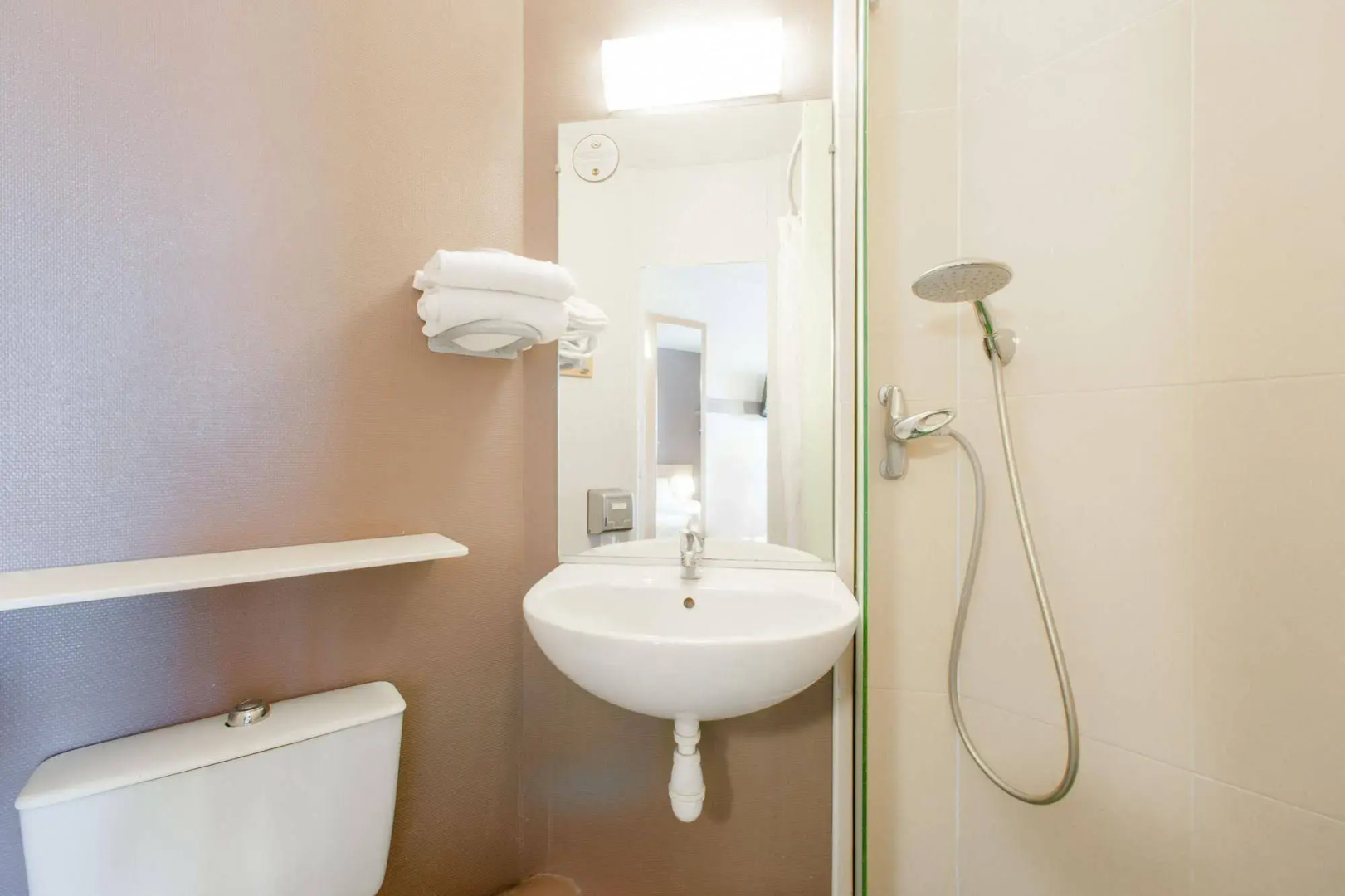 B&B HOTEL Troyes Saint-Parres-aux-Tertres