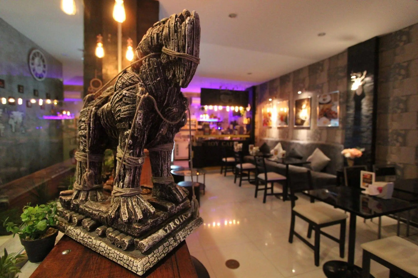 OYO 75321 Gemma Patong