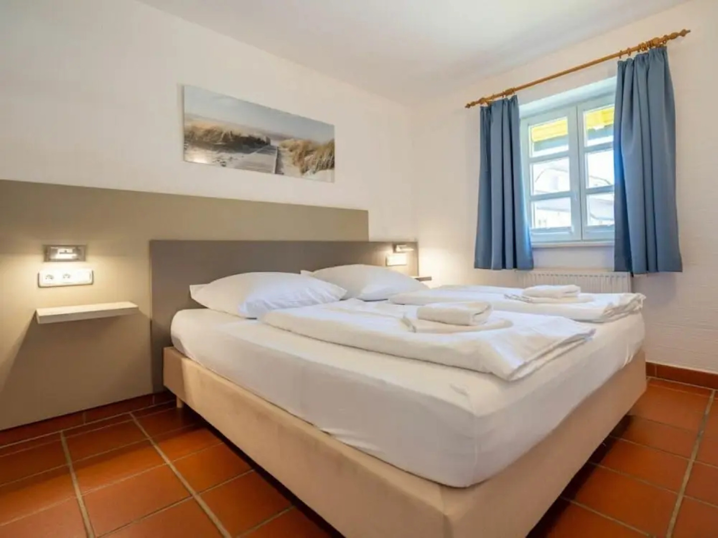 Comfy Apartment With Terrace