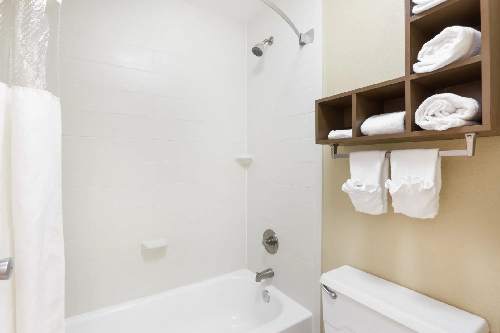 Howard Johnson by Wyndham Conway