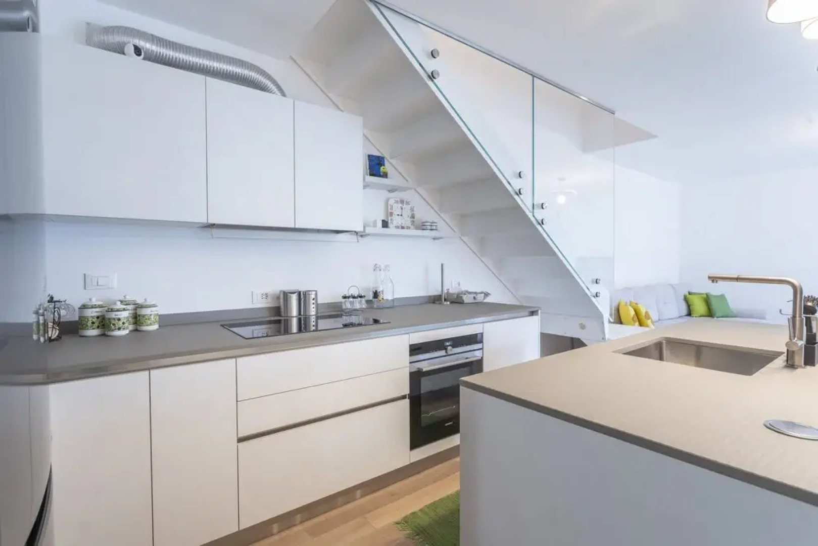 Modern House with Private Garden in Udine