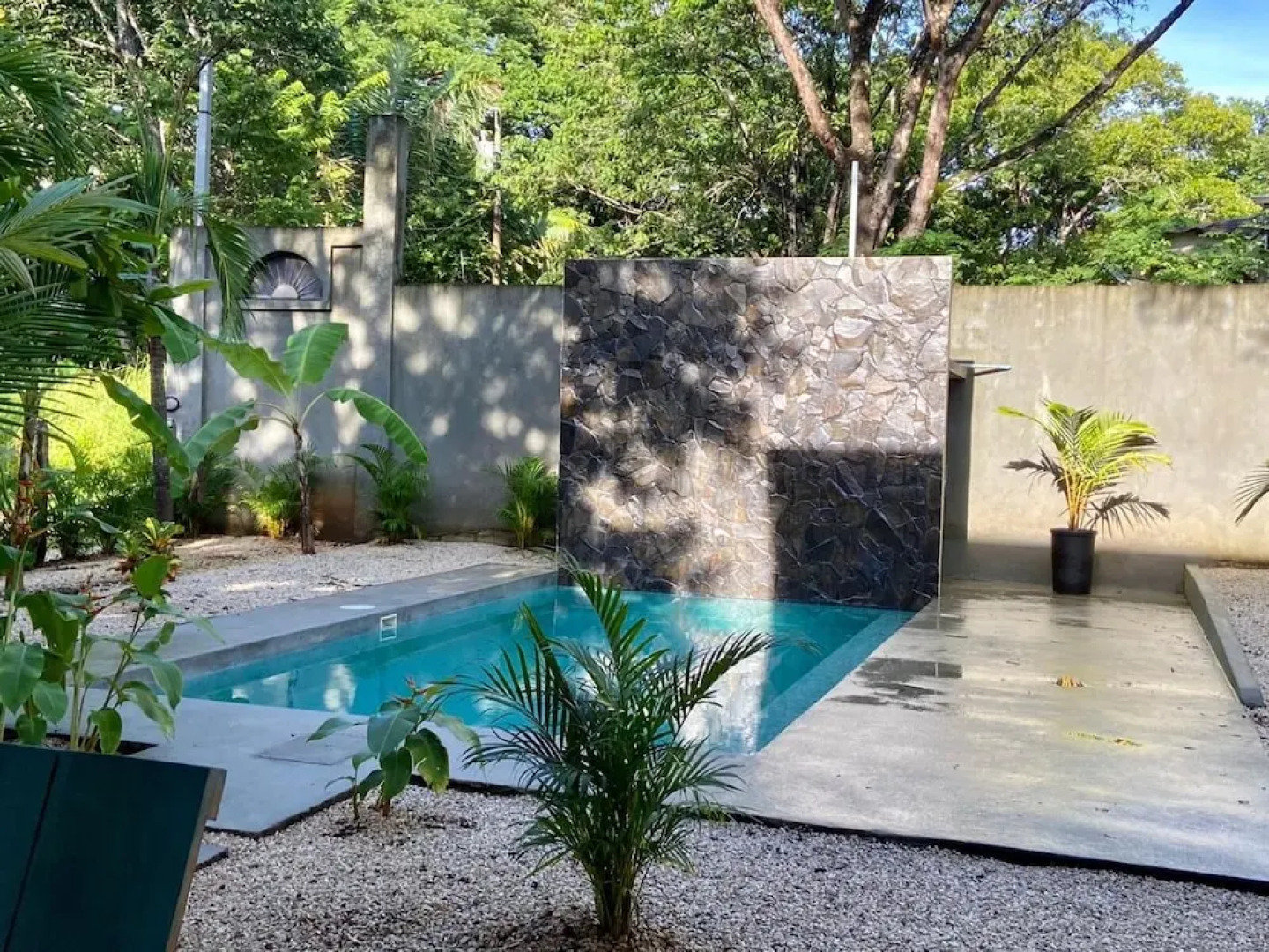 Casa Alice Surf Lodge - Hostel