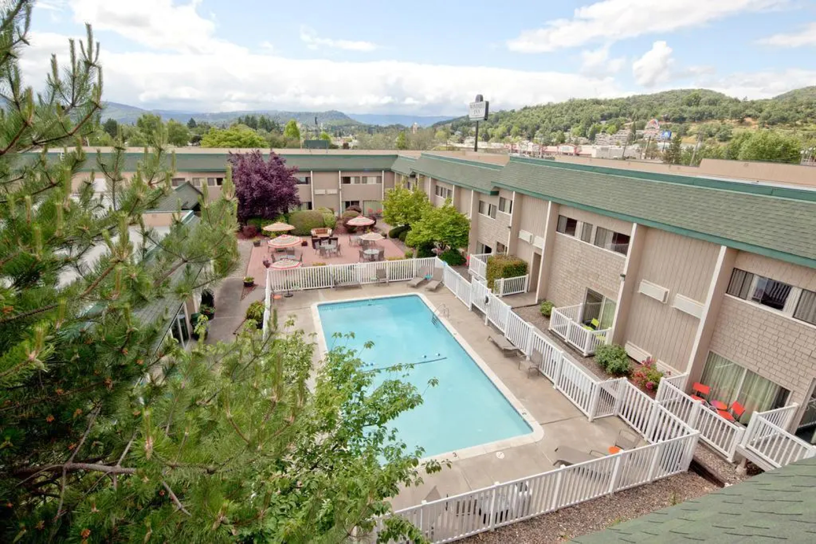 Windmill Inn of Roseburg