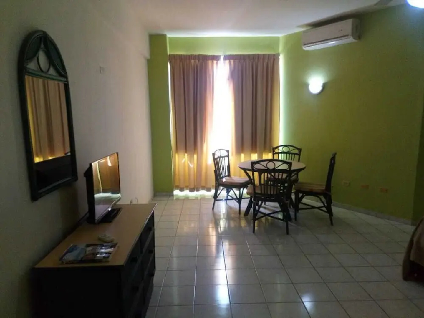 Aparta Hotel Jardines Metropolitanos