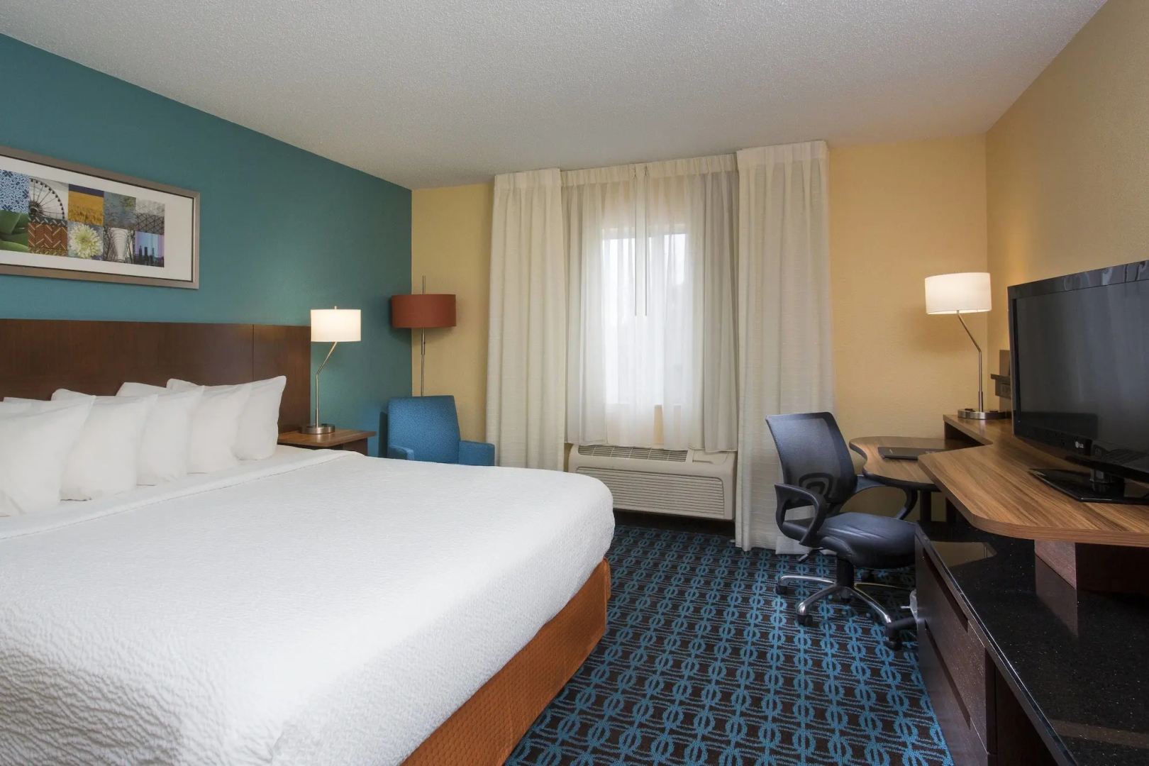 Wingate by Wyndham Oshkosh