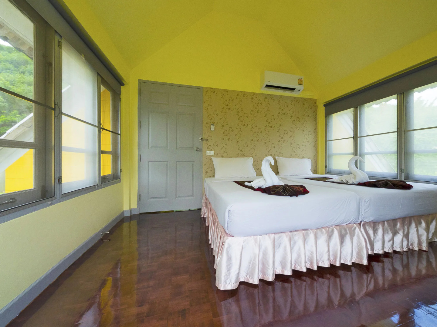 Brookside Valley Resort