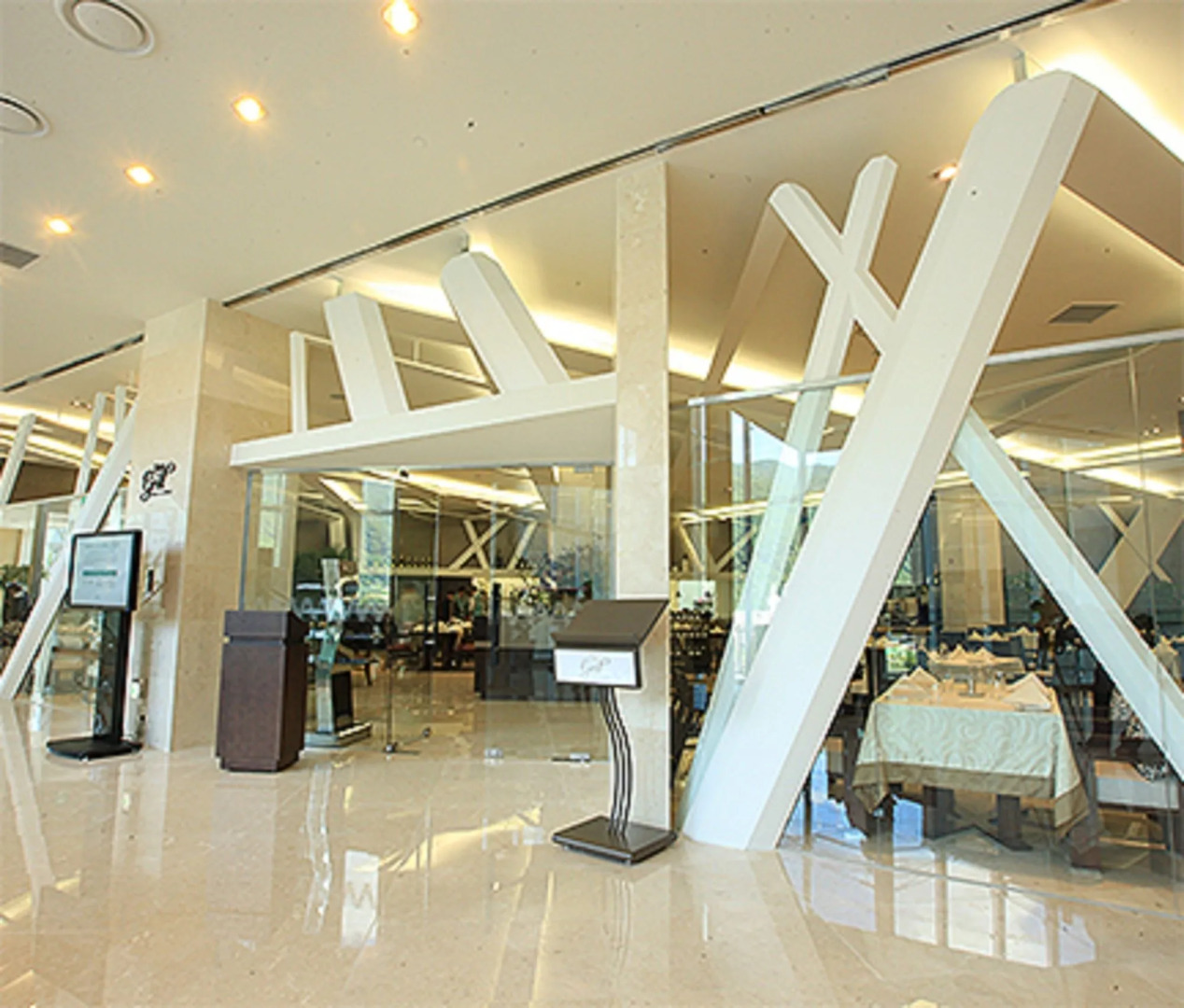 High1 Grand Hotel Convention Tower