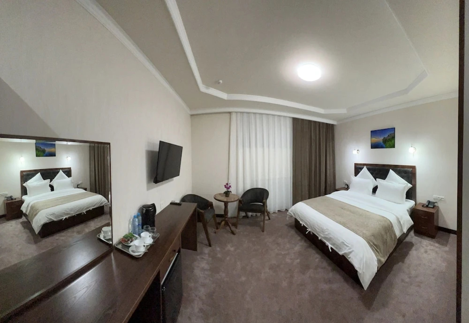 Khan Palace Hotel