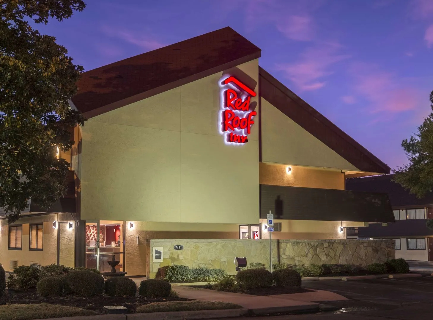 Red Roof Inn Detroit - Royal Oak/ Madison Heights