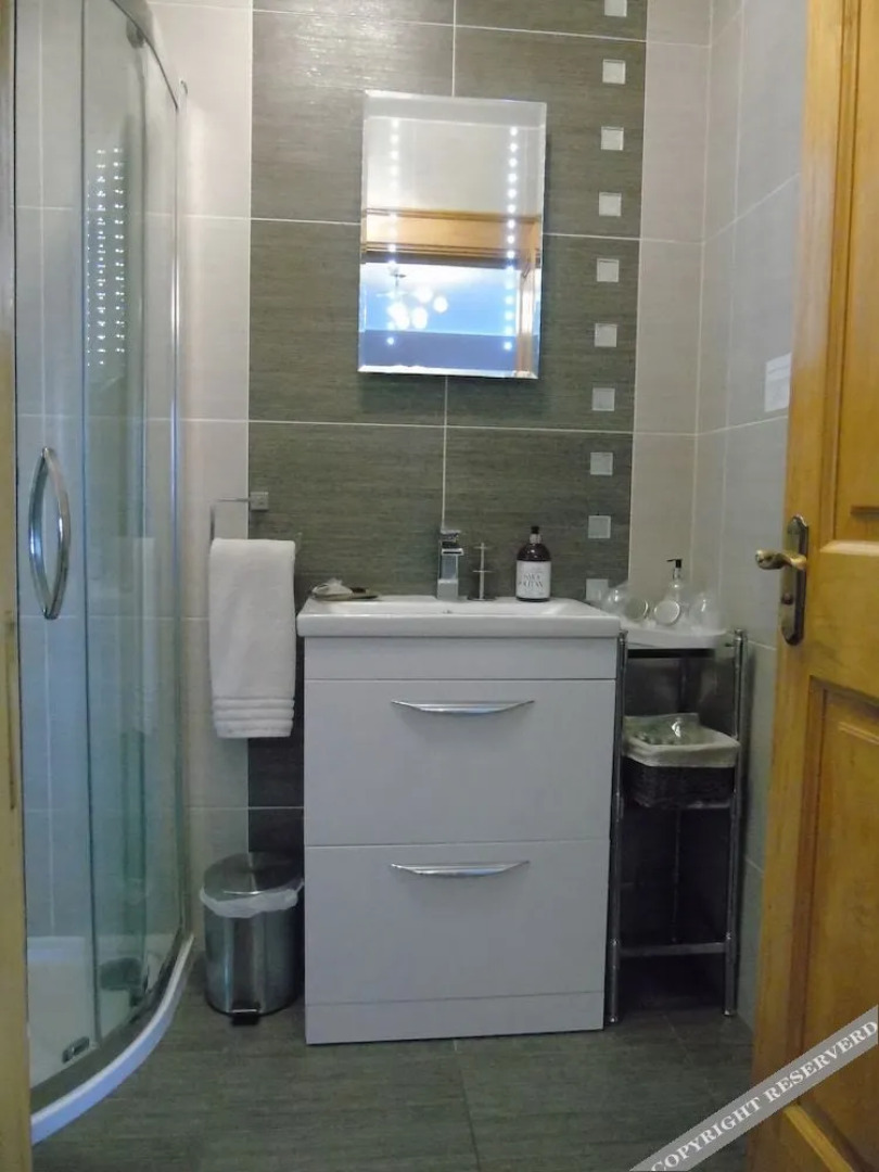 Shoreline at Mount Stewart B&B