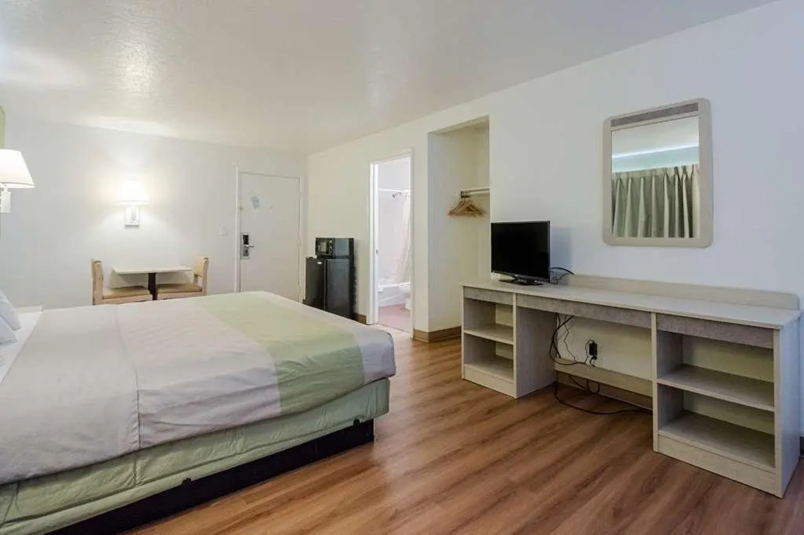 Motel 6 Evanston
