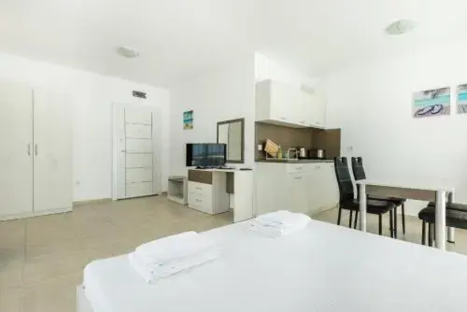 Sea Life Apartments Sinemorets