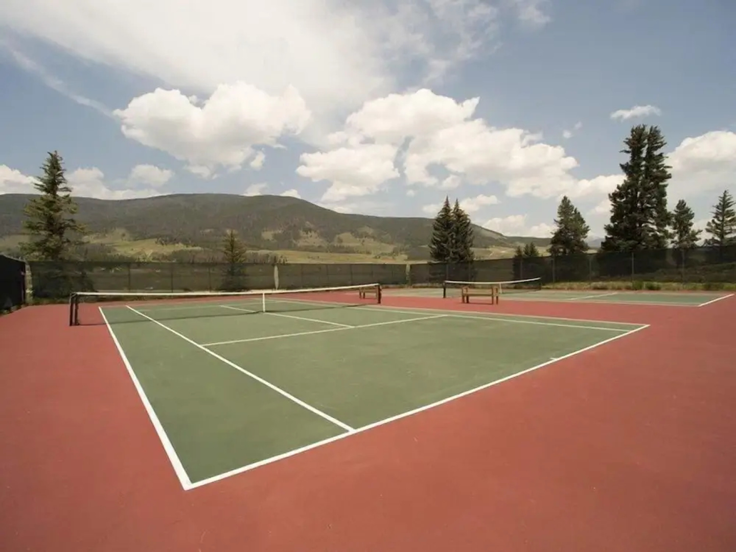 Cool Ridge Town Home at Summerwood 3 Bedroom Holiday home by Key to the Rockies