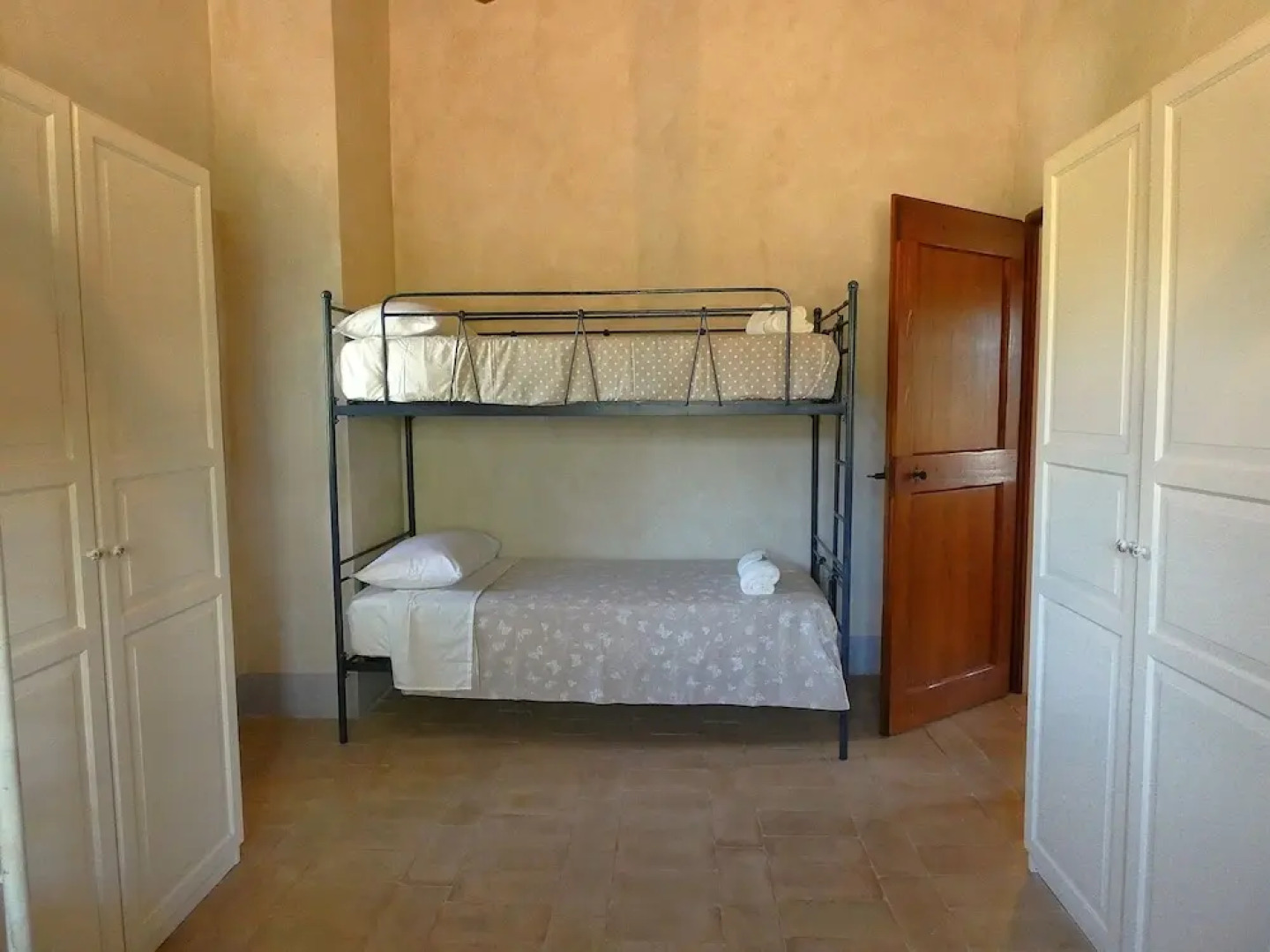 I Escape to Umbria, Quiet