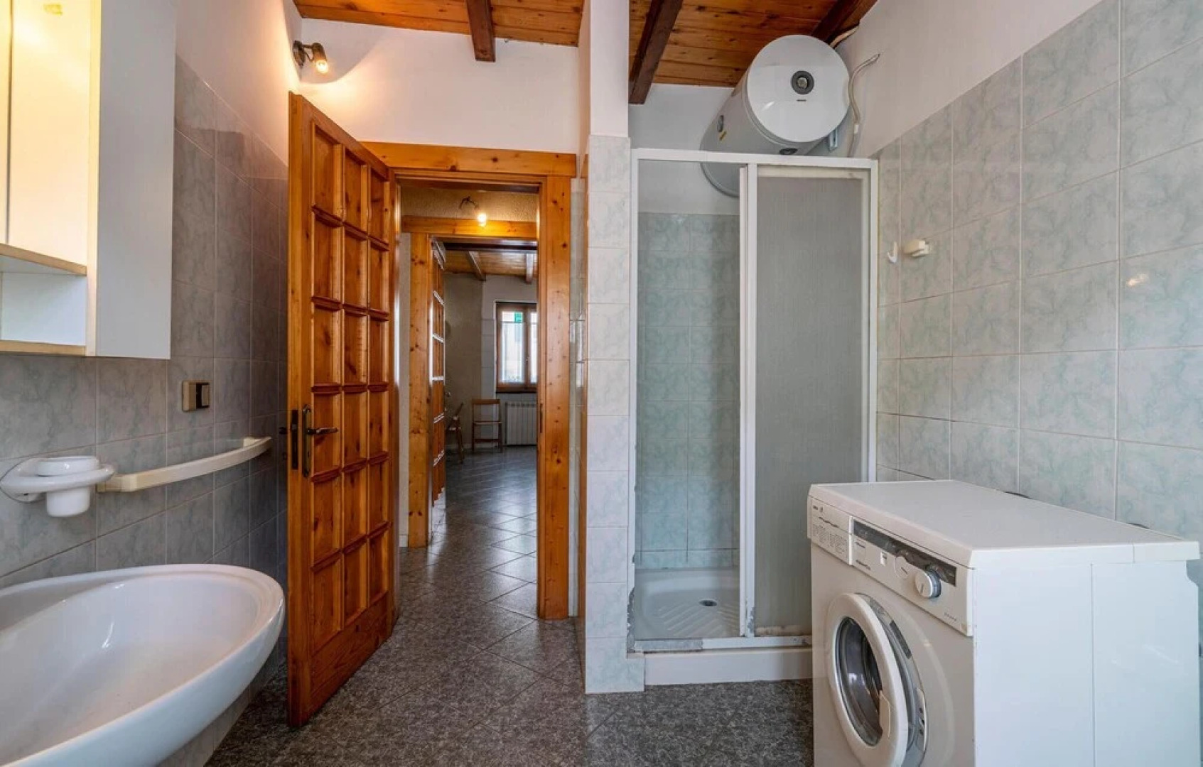 Stunning Home in Loco di Rovegno With Wifi and 2 Bedrooms