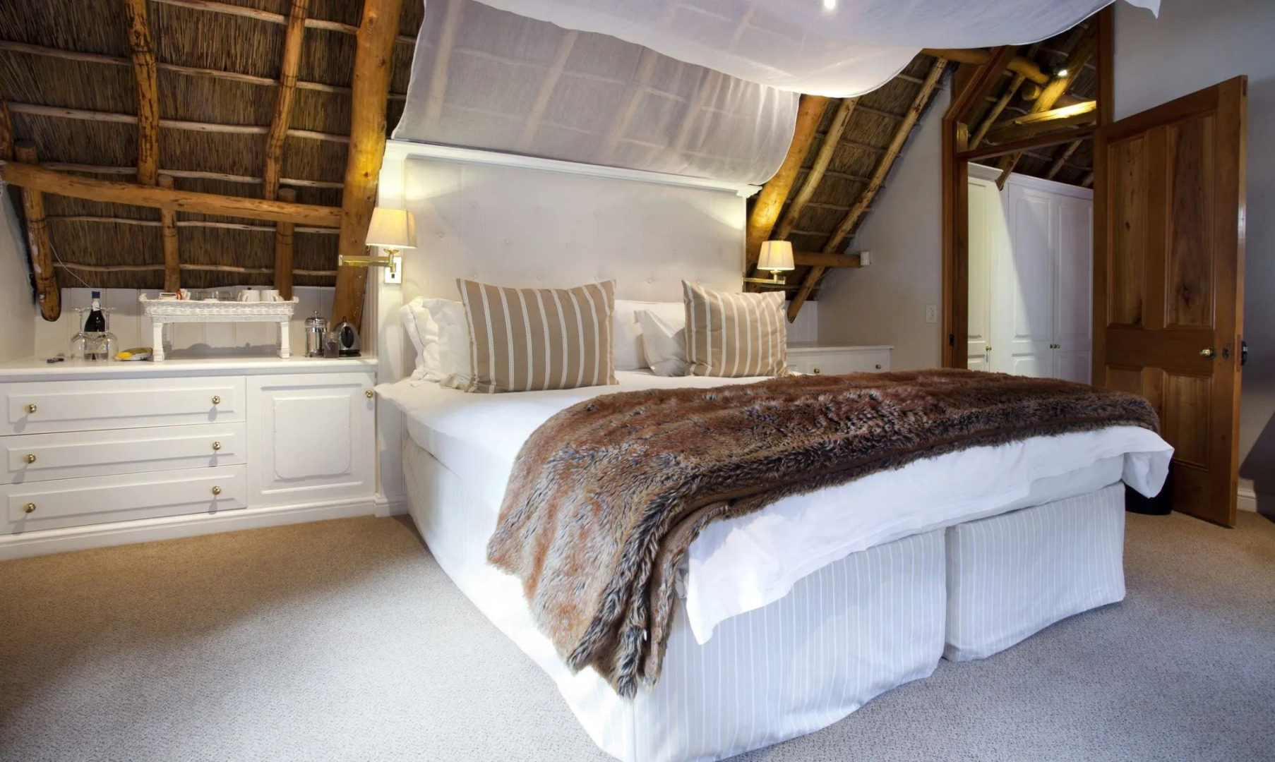 Rickety Bridge Manor House