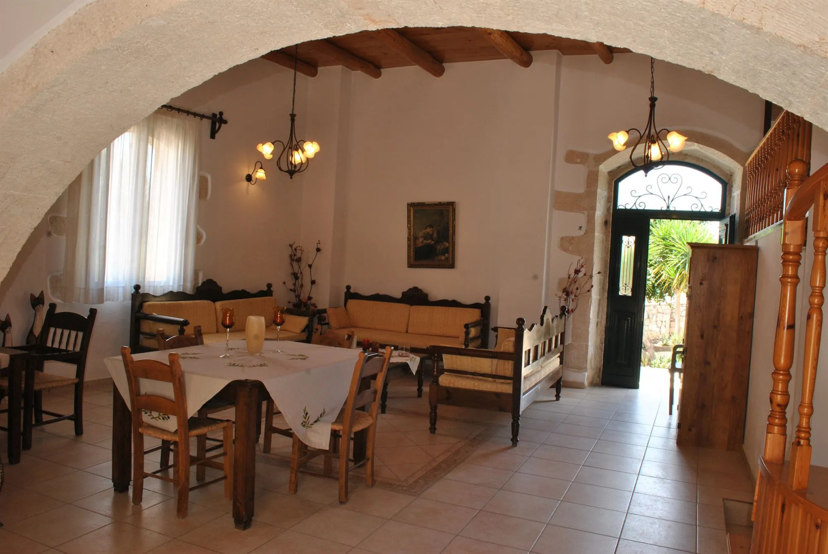 Skandalis Traditional Suites