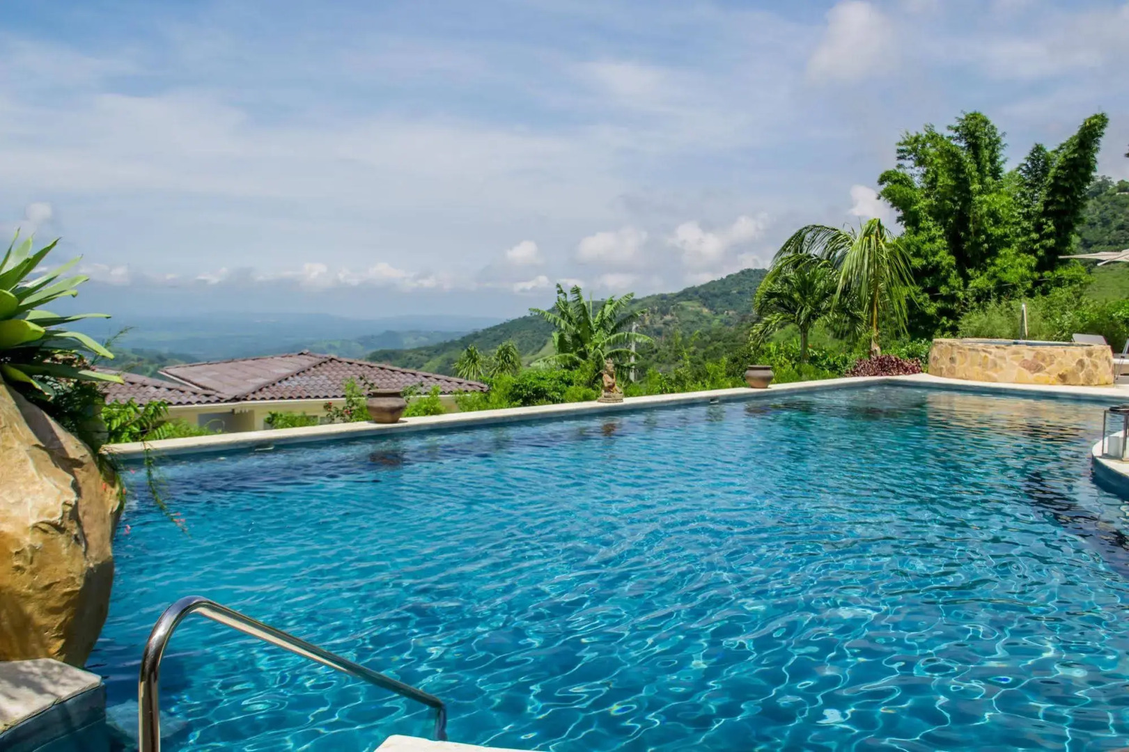 The Retreat at Altos del Monte