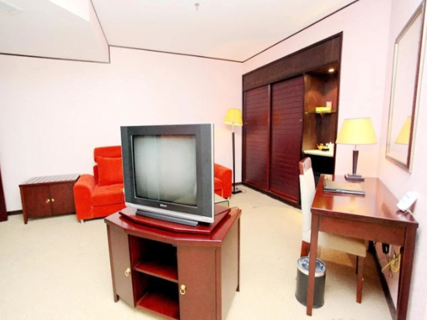 Nan Jing Ze Tian Hotel