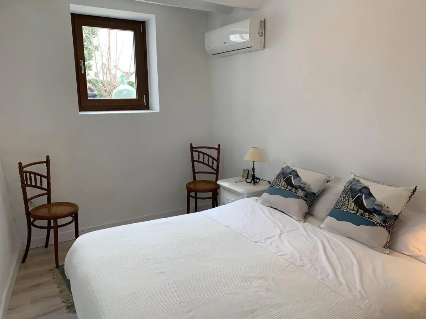 Astarte House 12 pax