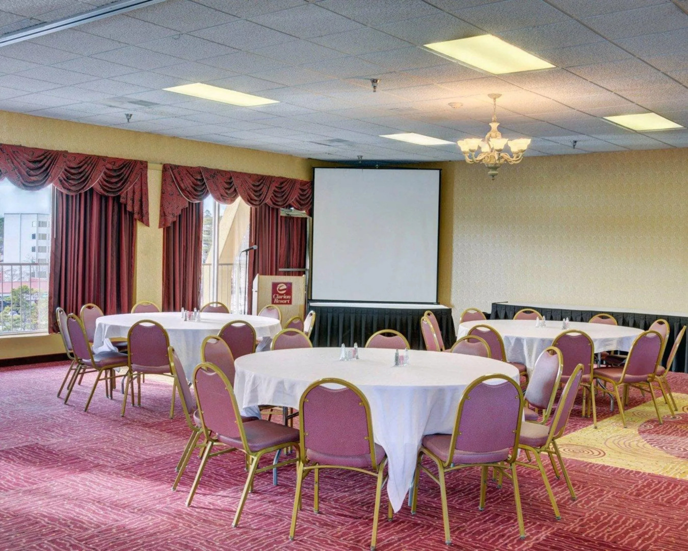 DoubleTree by Hilton Hot Springs