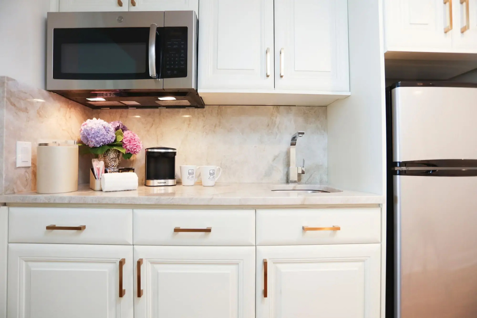 La Mer Beachfront Resort