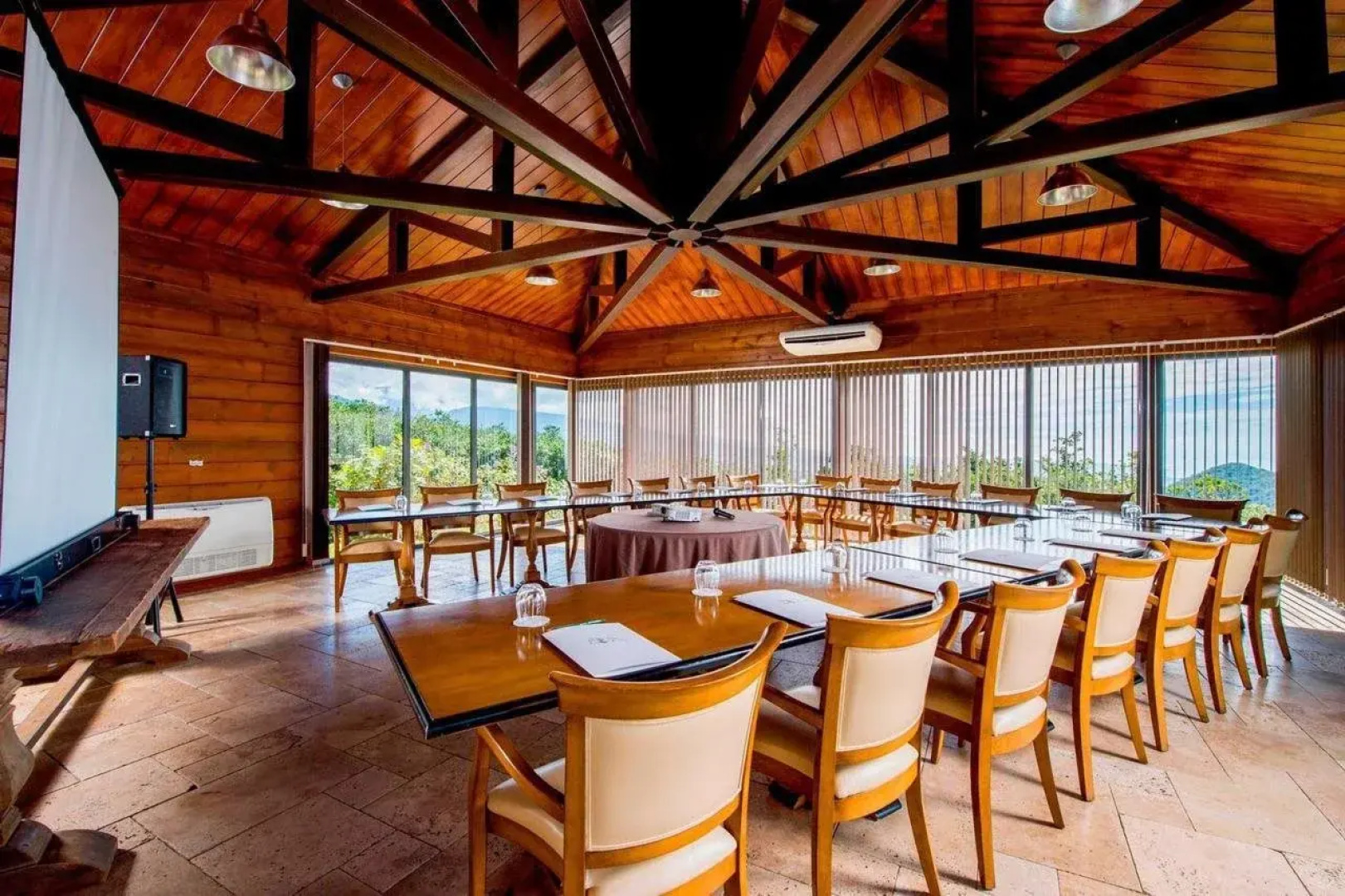 Diana Dea Lodge