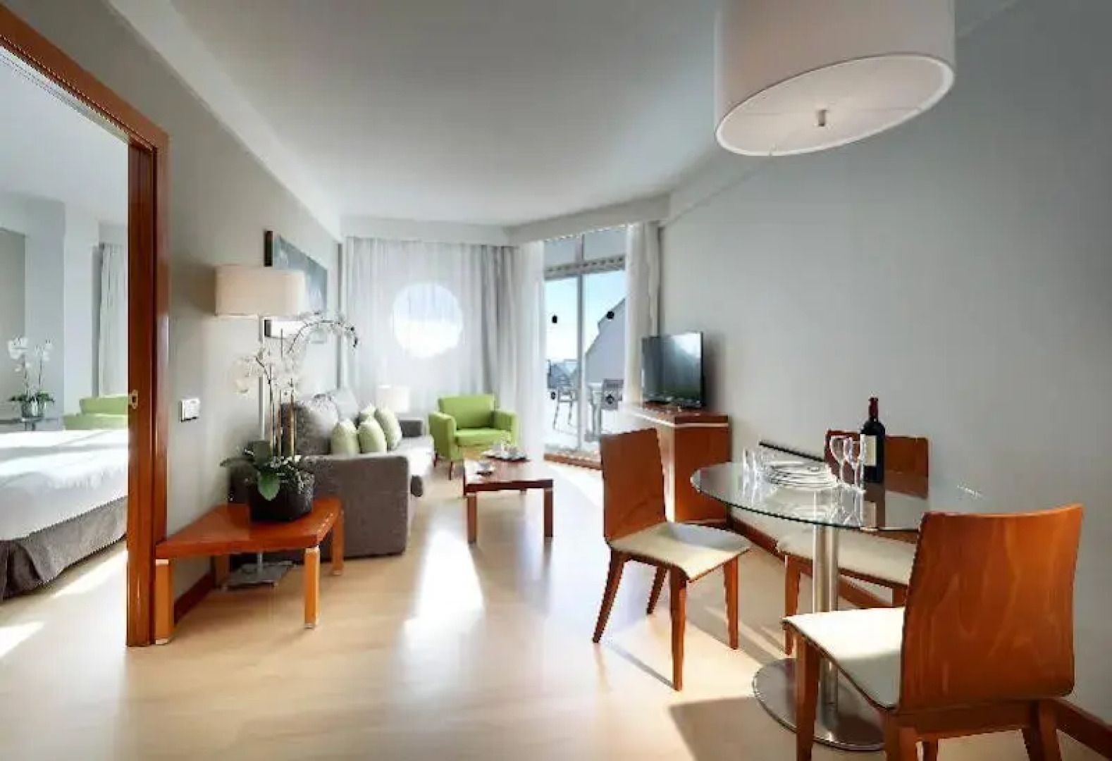 Geranios Suites & Spa