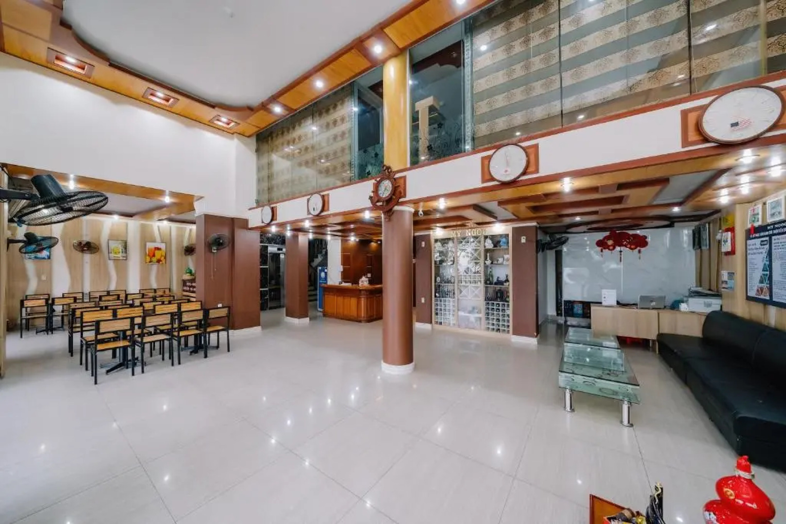 Cat Ba Seaview Hotel