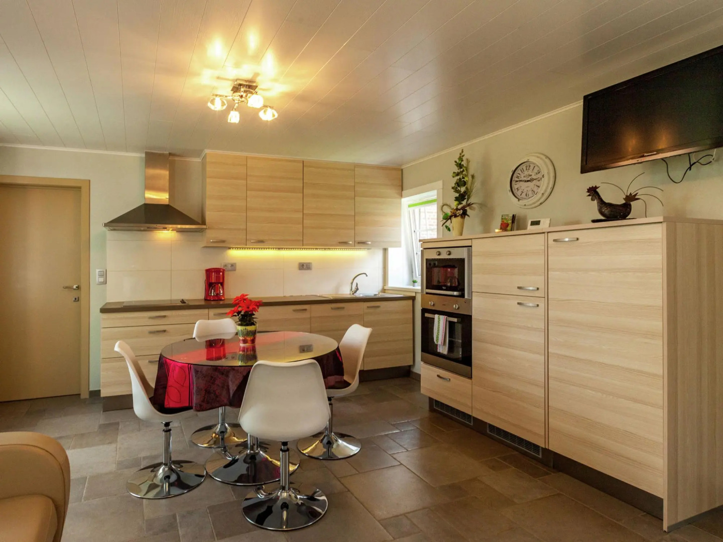 Cozy Home for 4 Guests