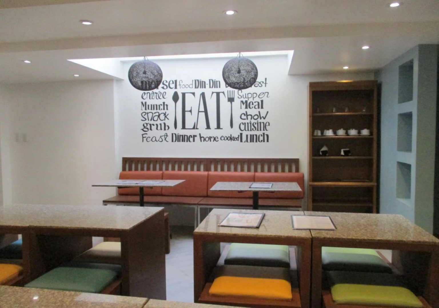 OYO 406 Royal Parc Inn & Suites