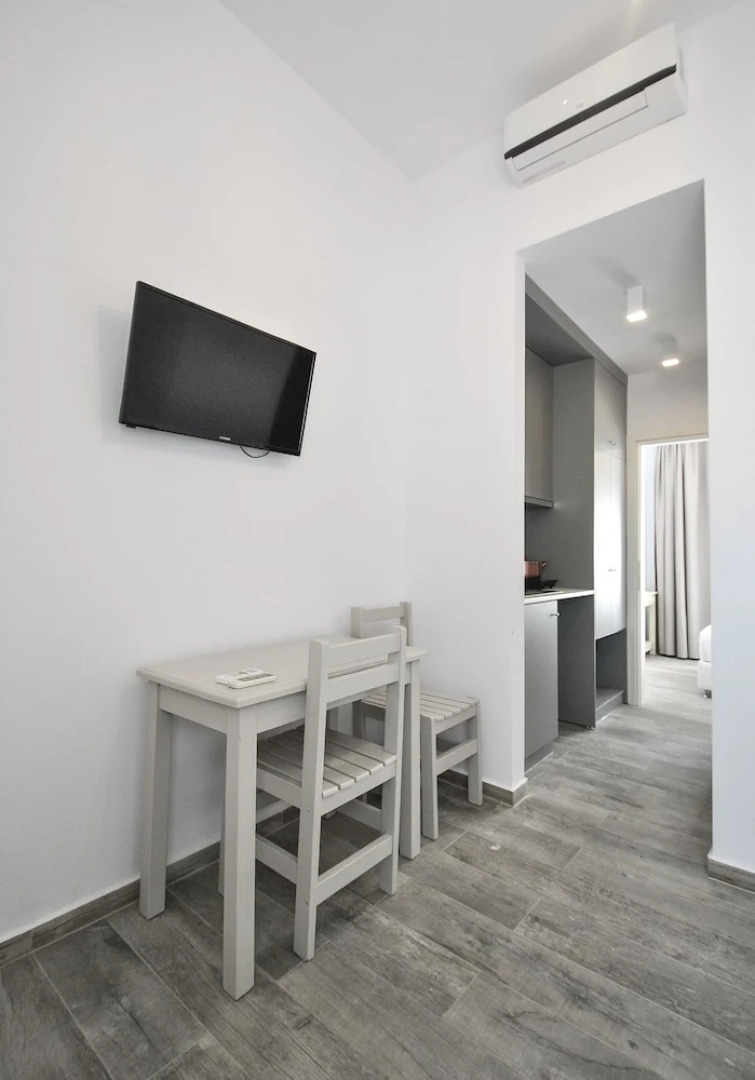 Imeres Studios & Apartments