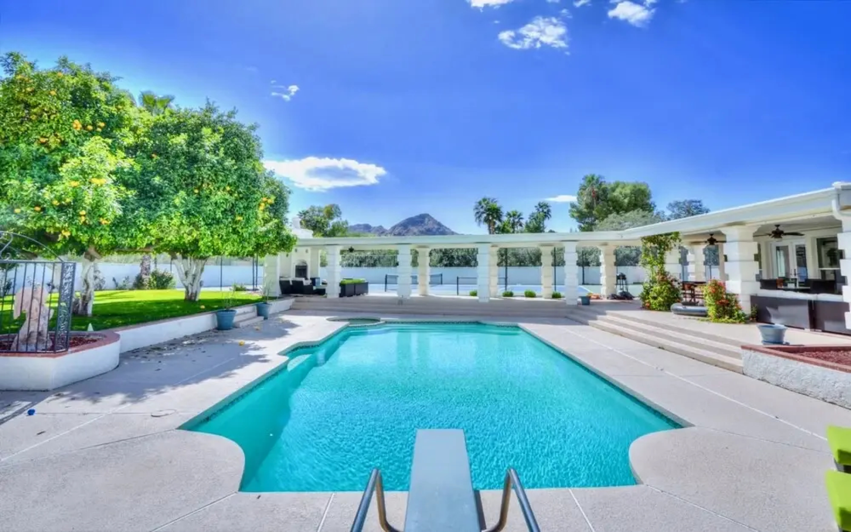 WOWFIFTY - Luxury Communal Wellness Resort Getaways for Adults 50 Plus