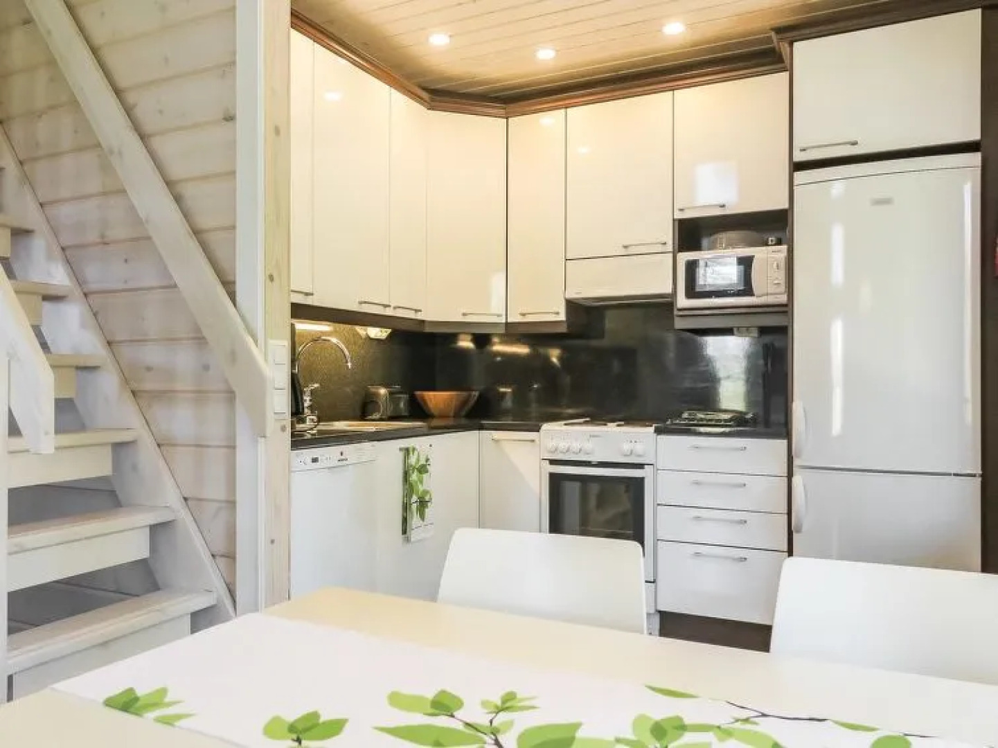 Holiday Home Aihki b