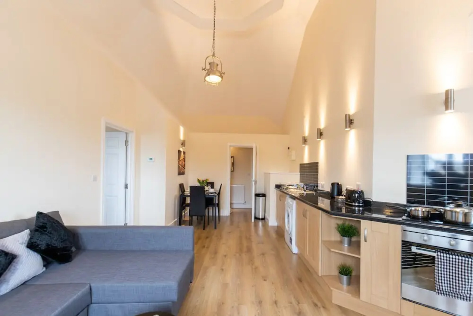 Velvet 2-Bedroom Penthouse Brewery Road