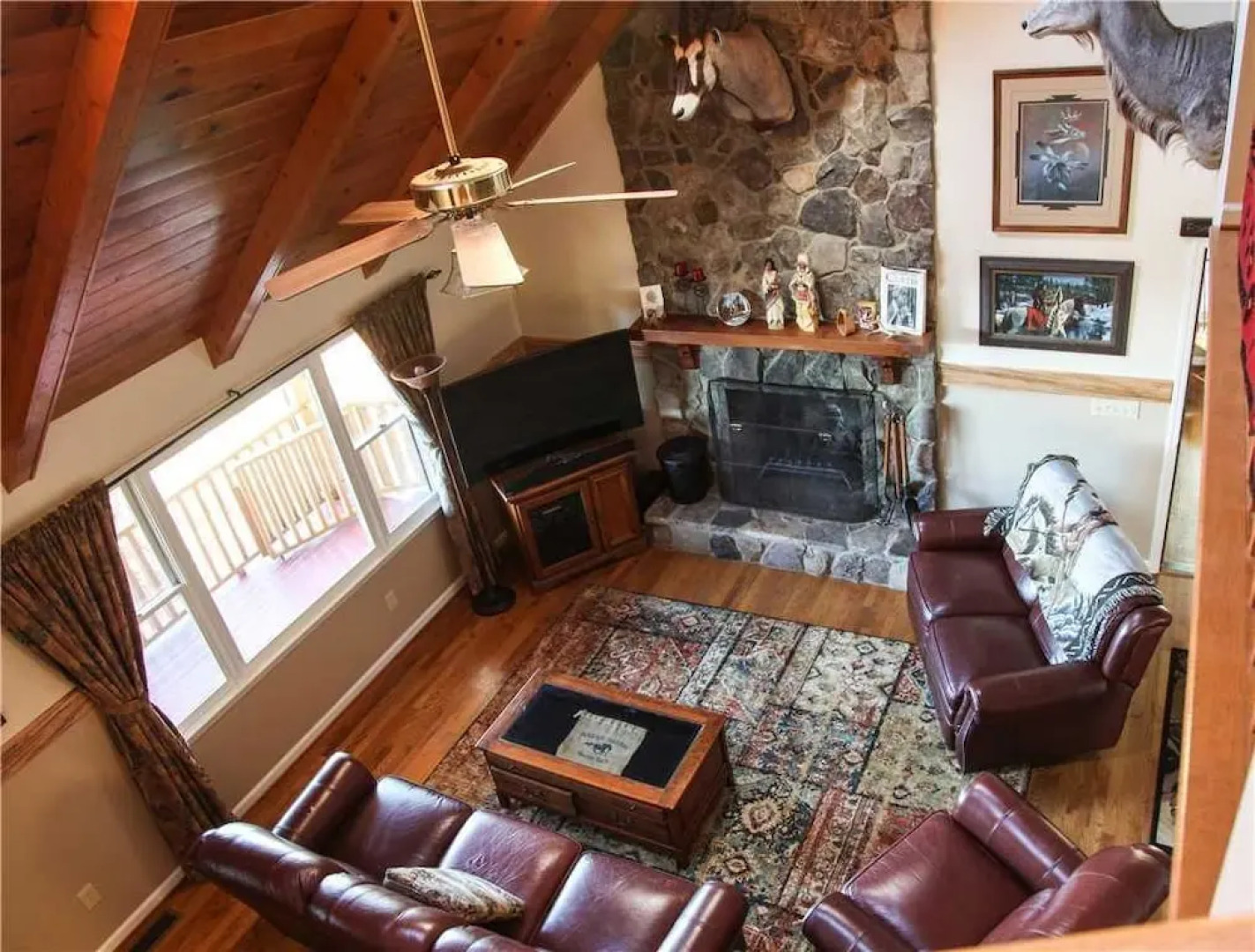 Hold Your Horses - 3 Bedroom Home