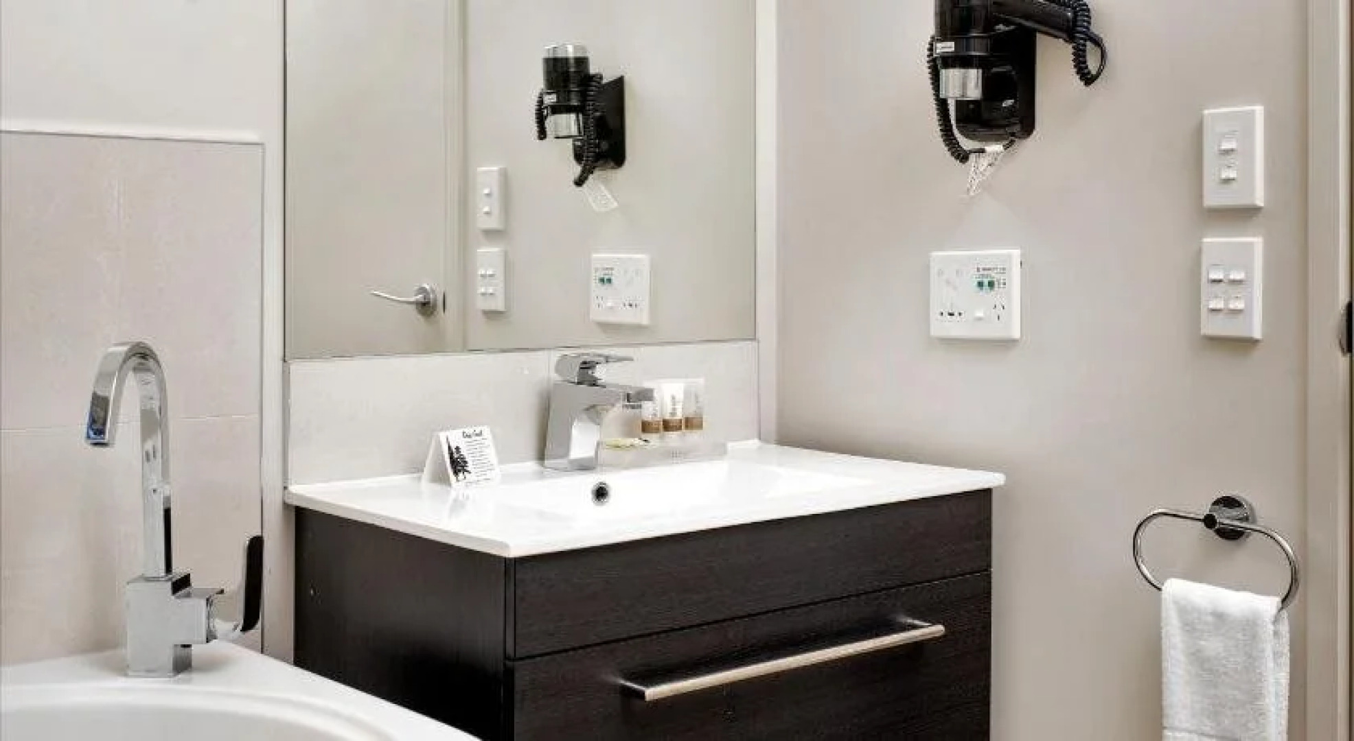 37 The Landing Motel