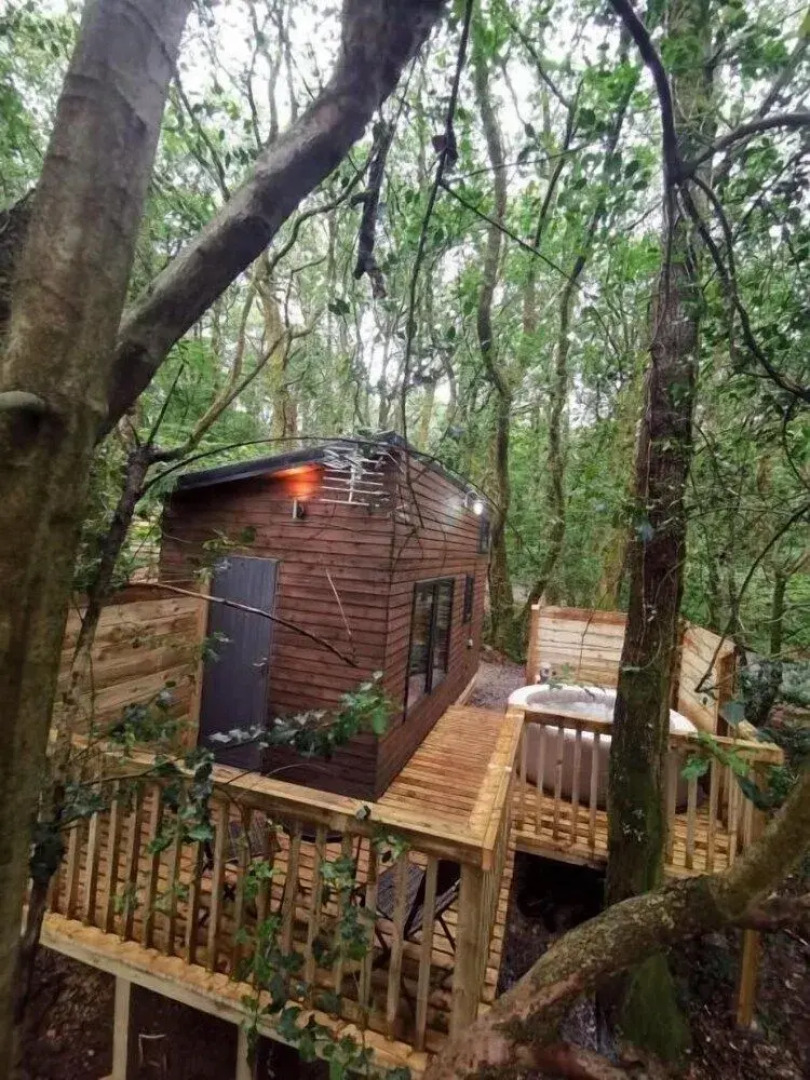 Tiny House-Hot Tub-St Clears-Pembrokeshire-Tenby