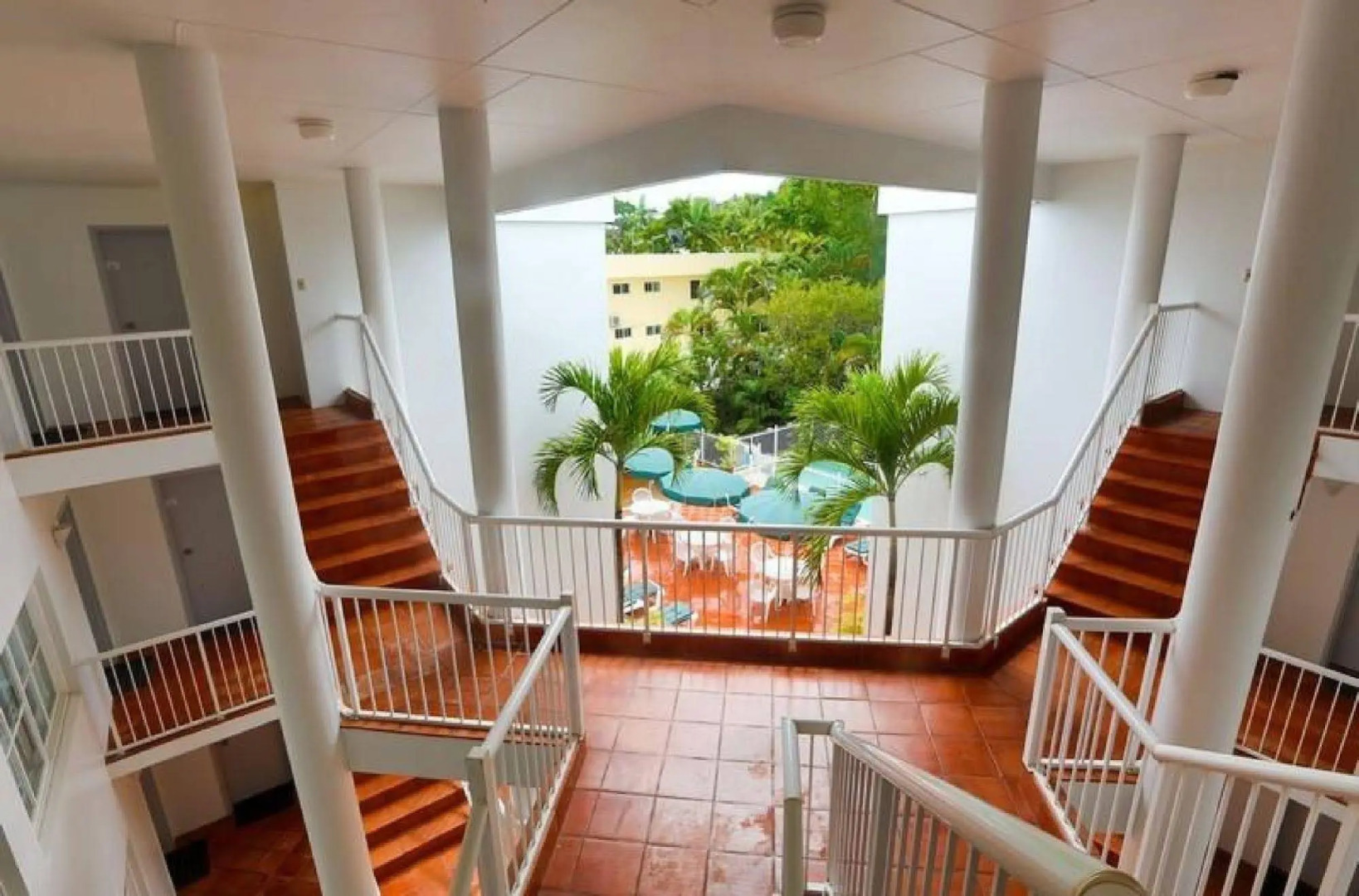Beach Terraces- Port Douglas
