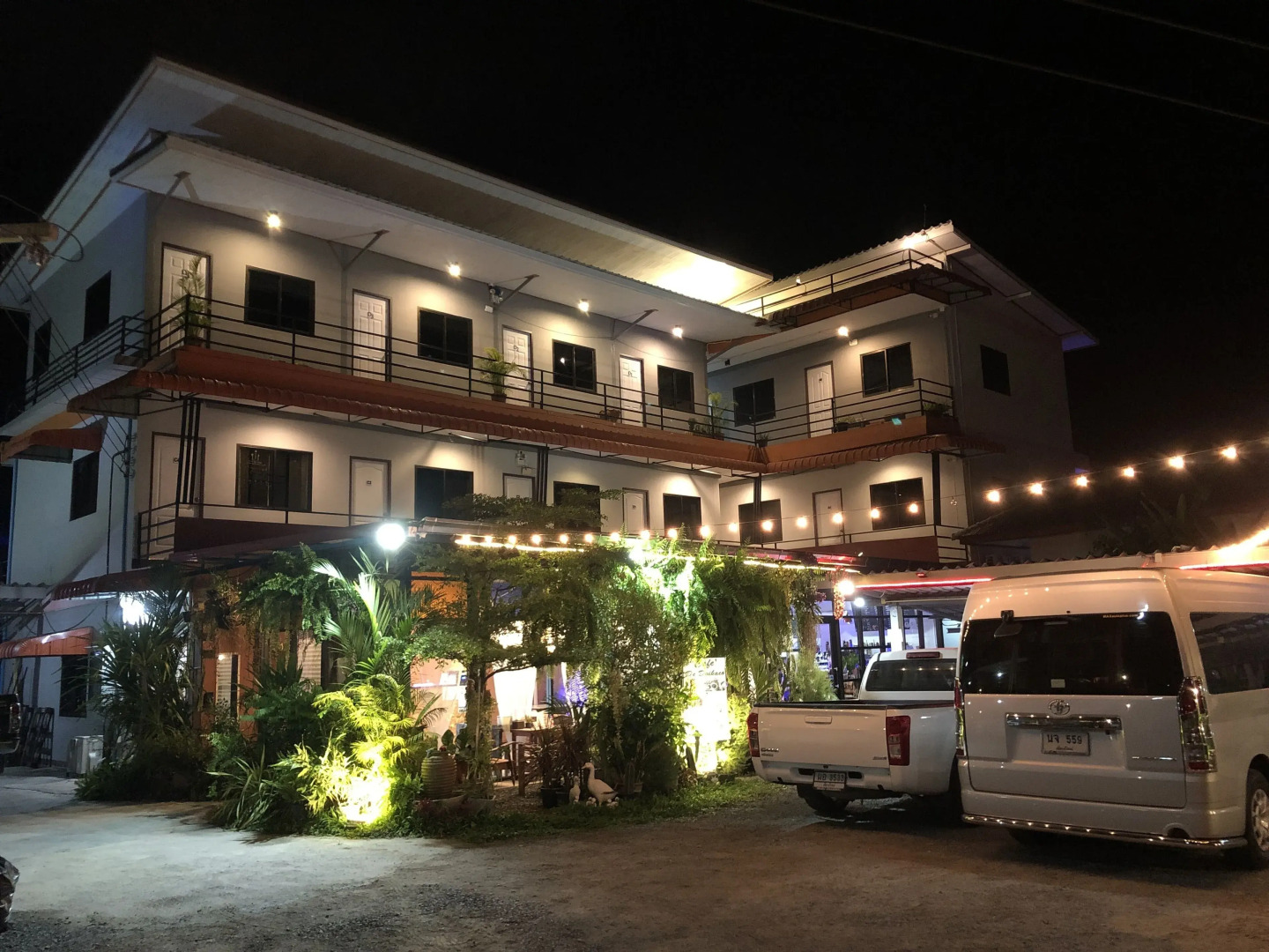 Sandee Place Mountain View Chomthong