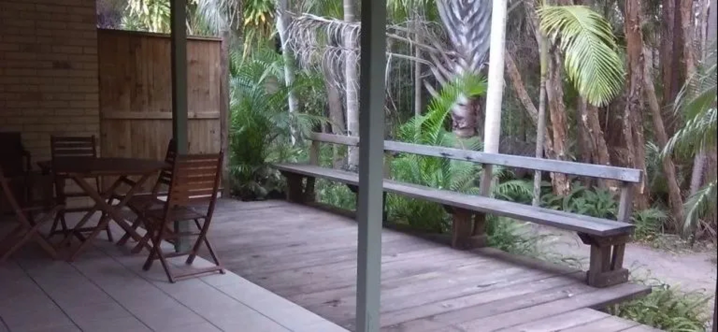 Agnes Palms Beachside Apartments