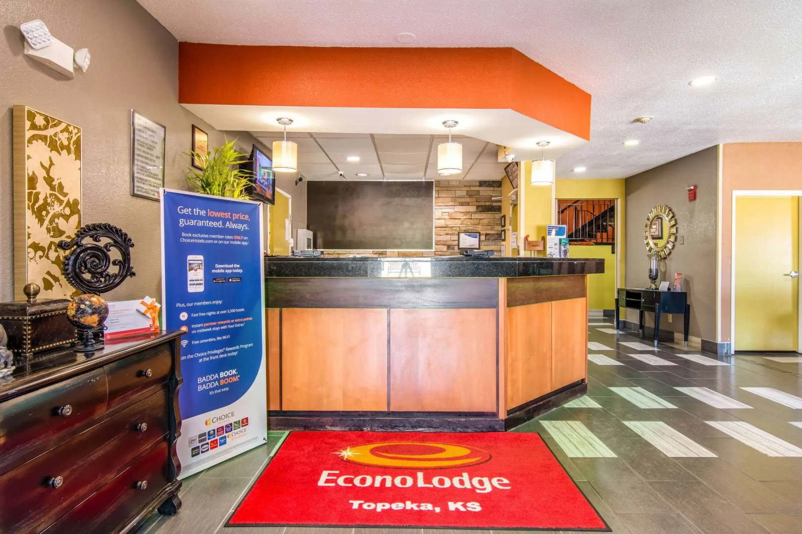Econo Lodge Topeka at Wanamaker