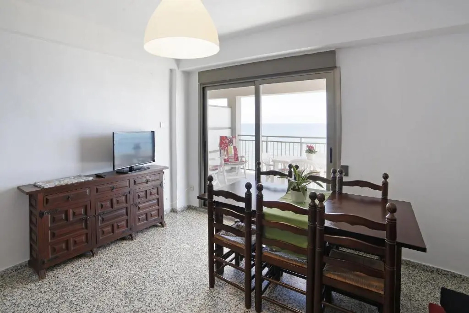 Apartamento frente al mar