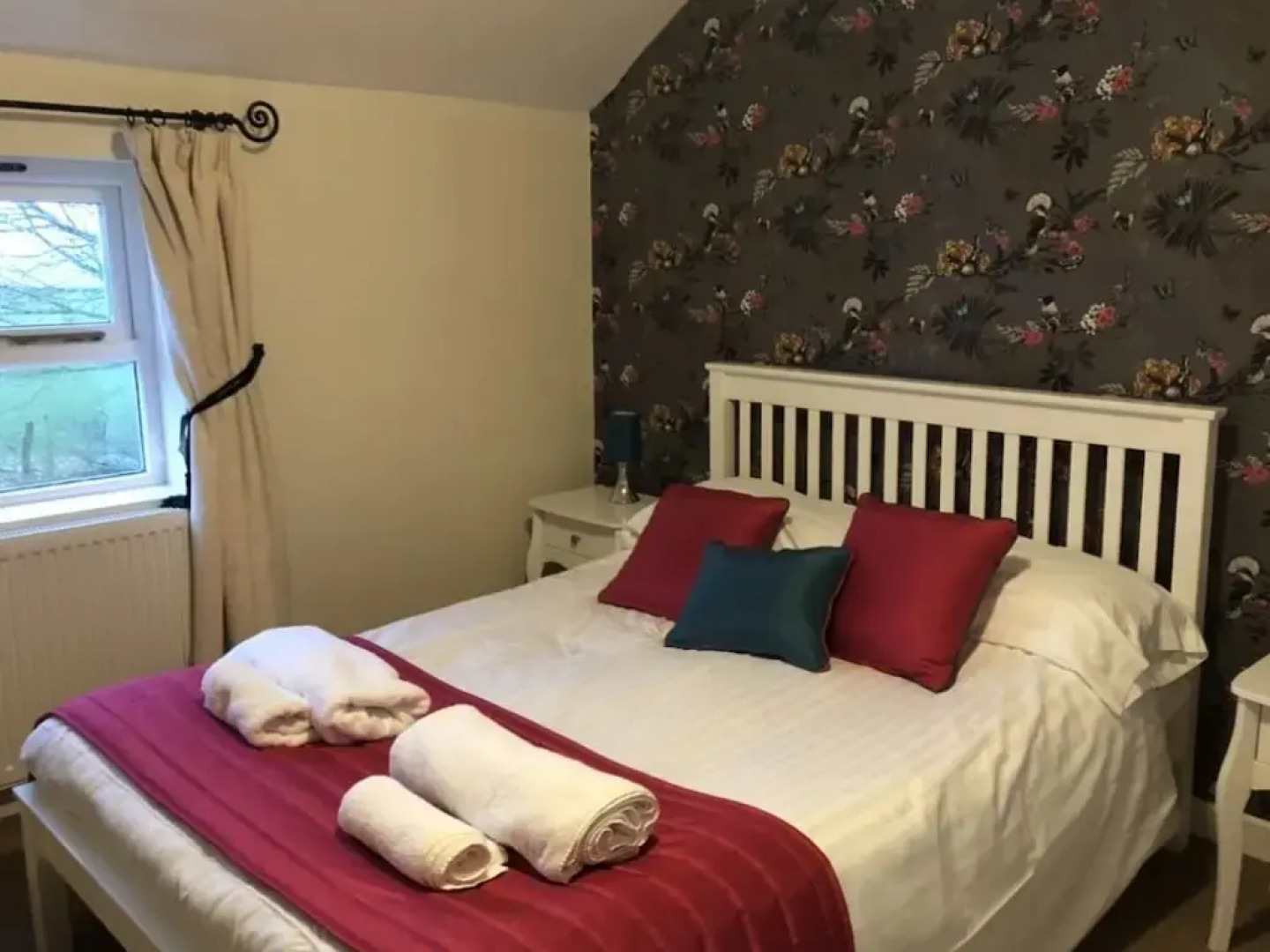 The Jug and Glass Inn