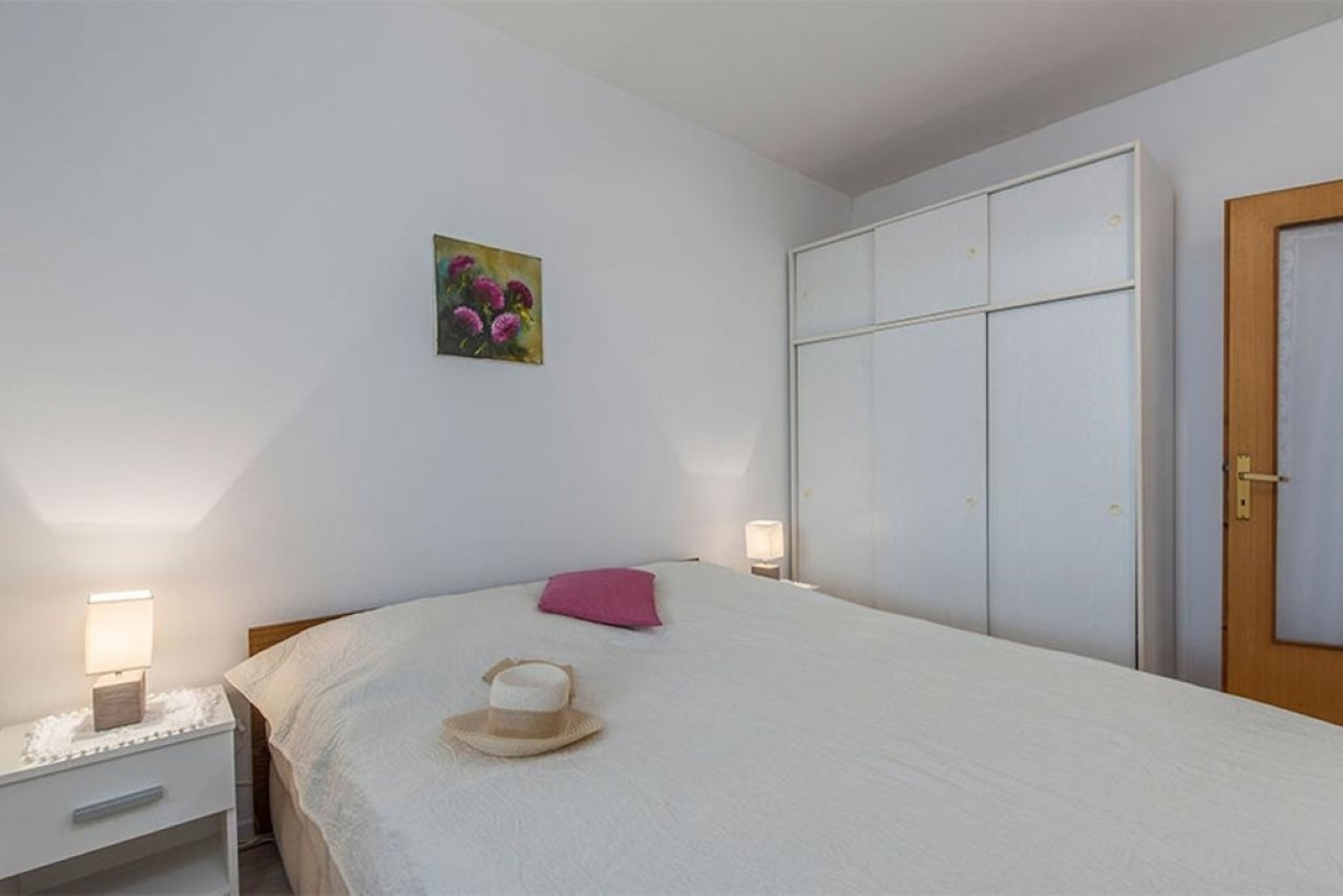 Apartment Neva - great location: A3 prvi kat do ulice  Novigrad, Istria