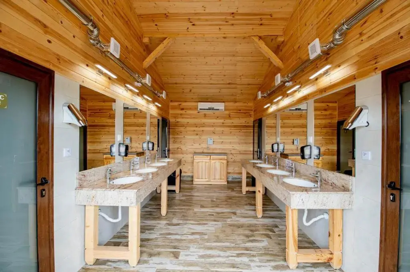 Glamping & Motel Alliance