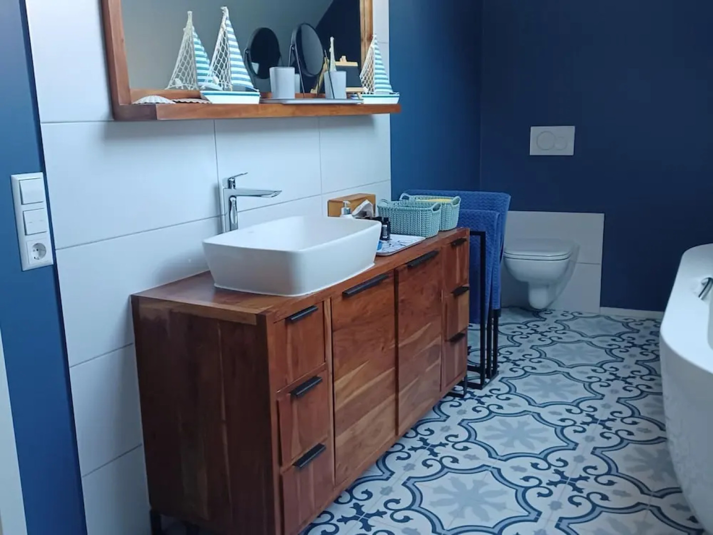 Holiday Apartment Monet in Oberrotweil